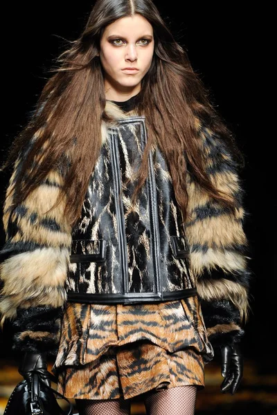 Look 41